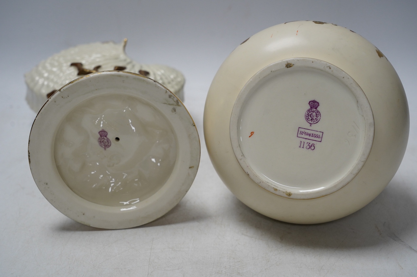 A Worcester nautilus vase and a blush ivory ewer, 1136, largest 22cm high. Condition - good